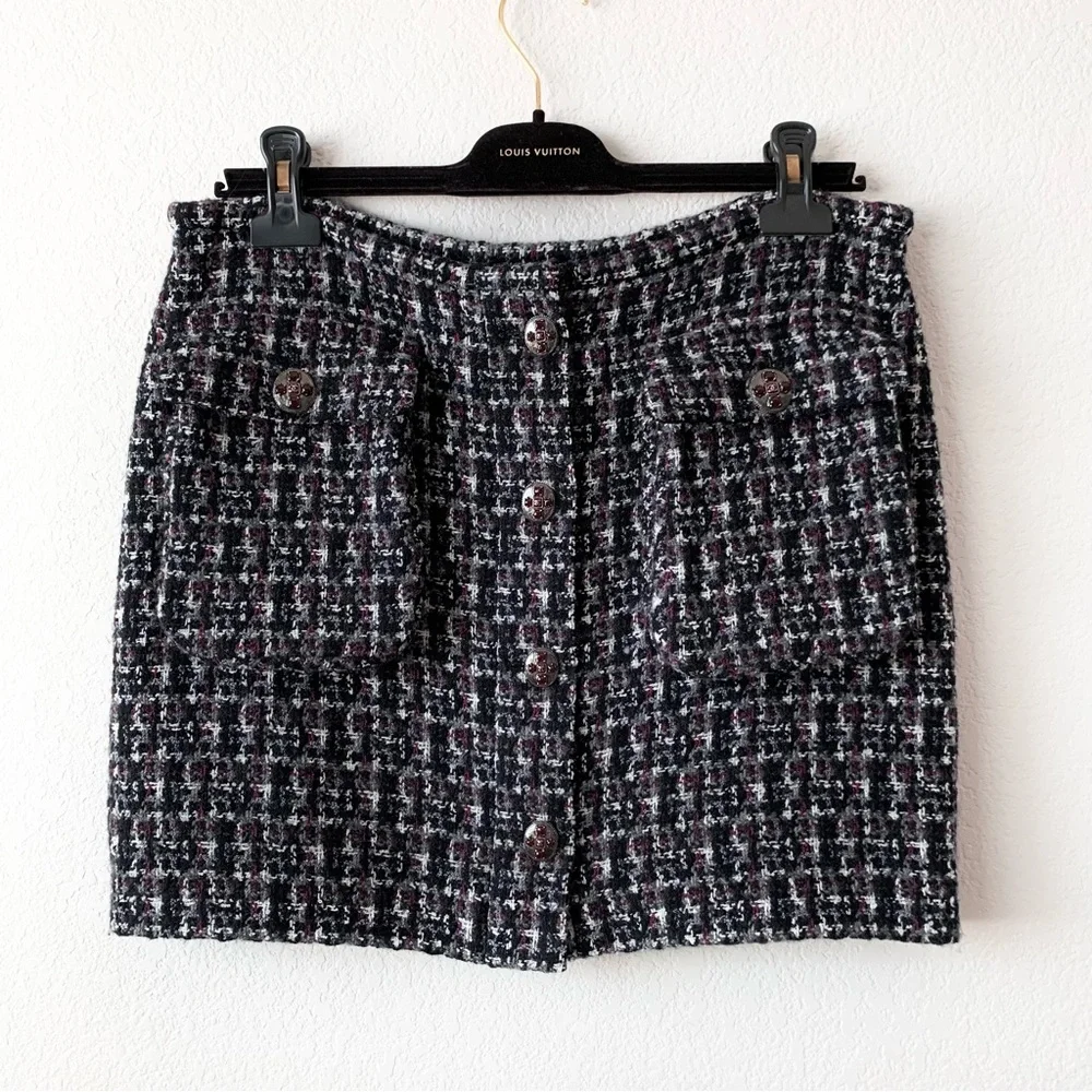 Chanel cc gems button pocket mini skirt wool cashmere knit tweed